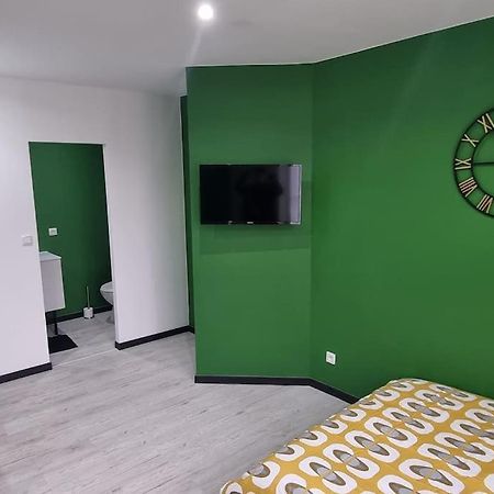 Studio Hibiscus Tout Confort, Renove Сен-Кантен Экстерьер фото