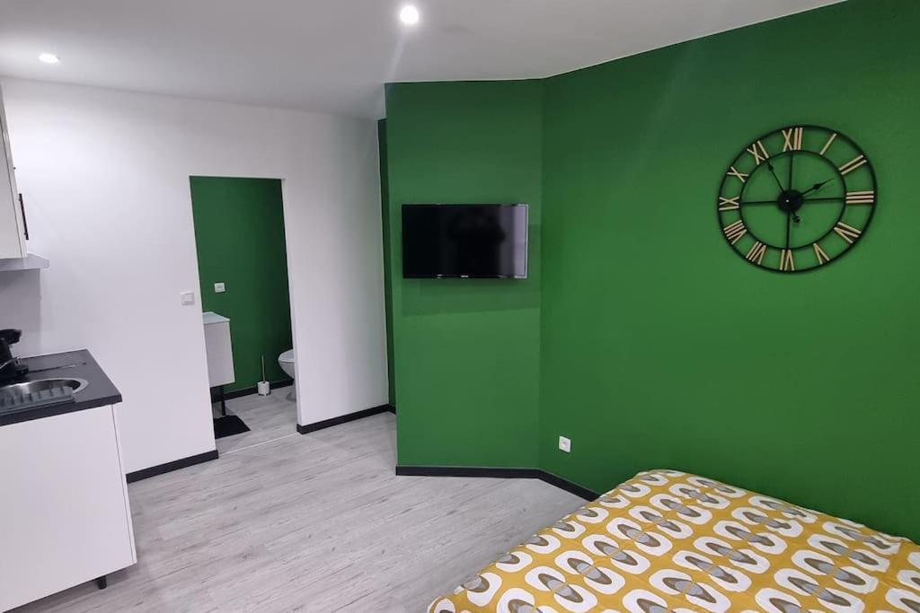 Studio Hibiscus Tout Confort, Renove Сен-Кантен Экстерьер фото